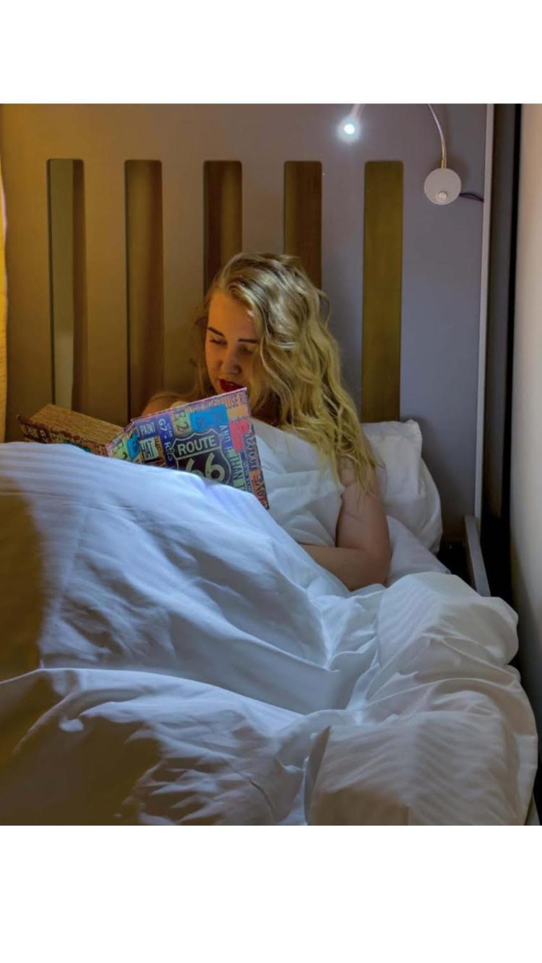 Route 66 Beach Hostel ドバイ エクステリア 写真