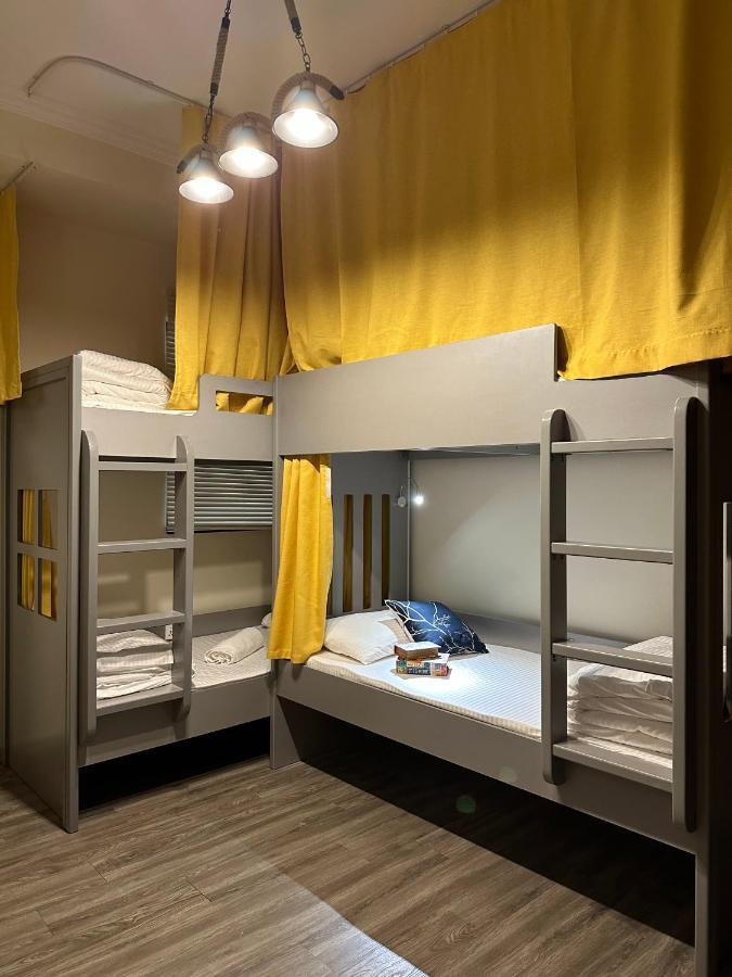 Route 66 Beach Hostel ドバイ エクステリア 写真
